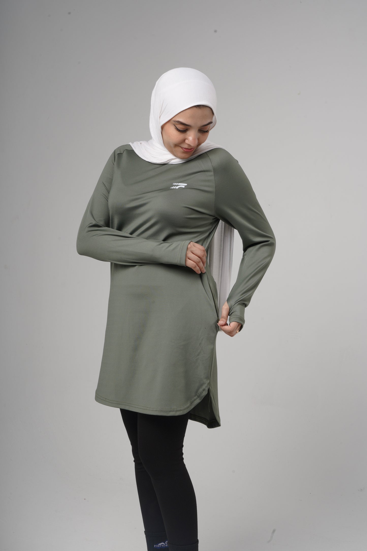 Essential training top -Olive